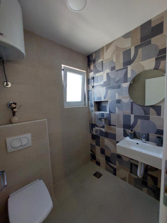 Danin Apartmani Bar Eksteriør billede