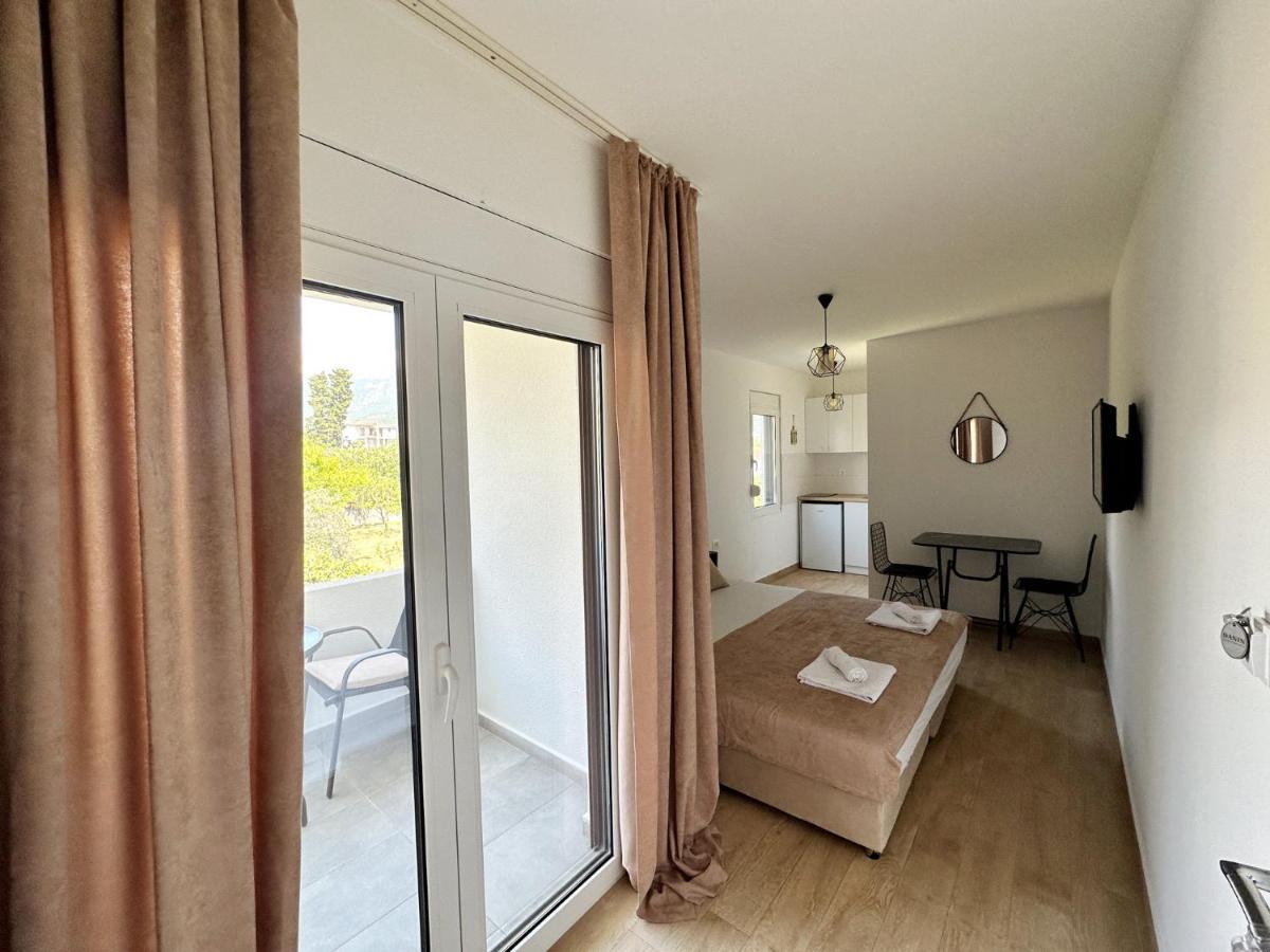 Danin Apartmani Bar Eksteriør billede