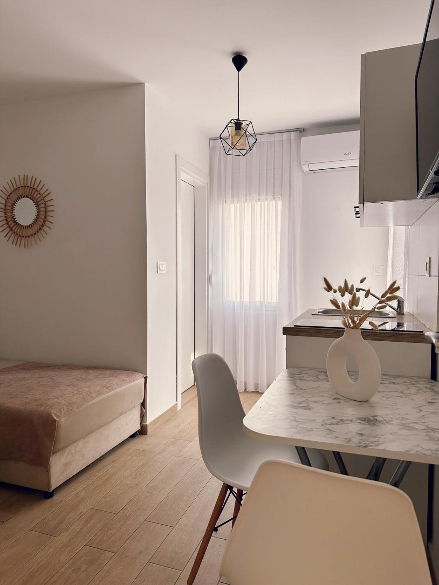 Danin Apartmani Bar Eksteriør billede