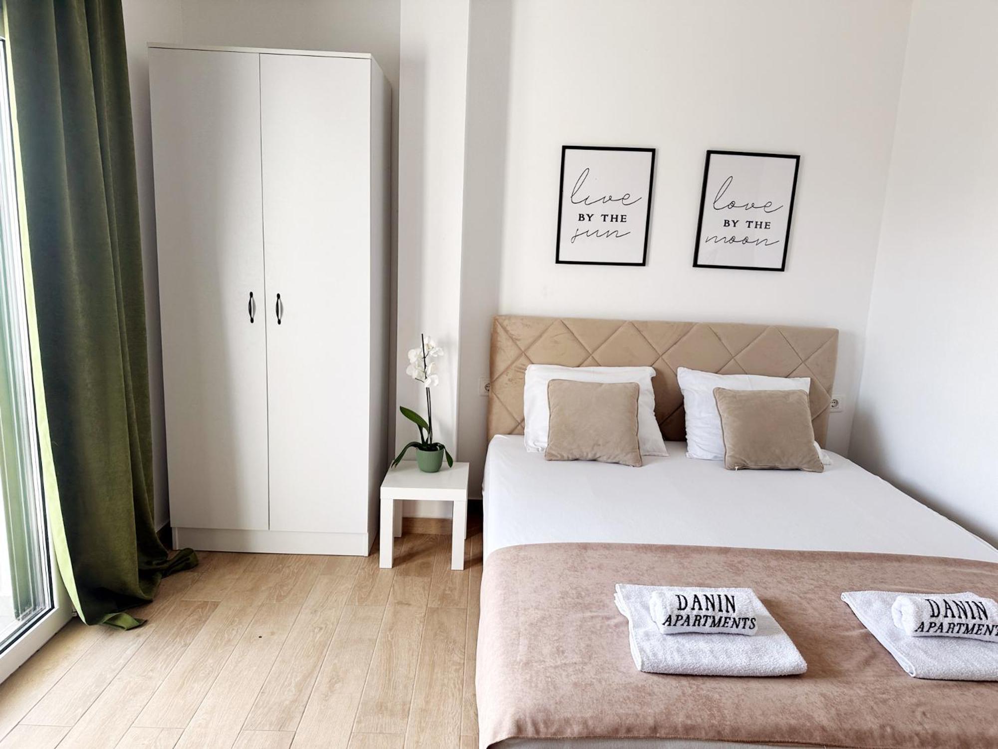 Danin Apartmani Bar Eksteriør billede